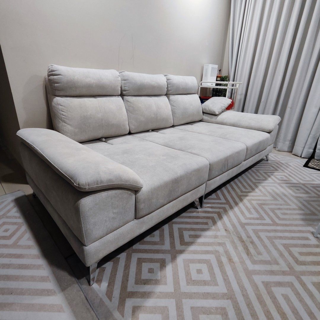 Push back sofa (Category: Sofas) located in Kuala Lumpur. Submitted by nam92 (Listing ID 1348672514, Image 1). Description: 8 feets sofa Custom made design (more than RM3,999) waterproof fabric stratch free fabric can be as sofa bed free 2 pillows really comfort like single bed trust me! self pickup at Wangsa Melawati.