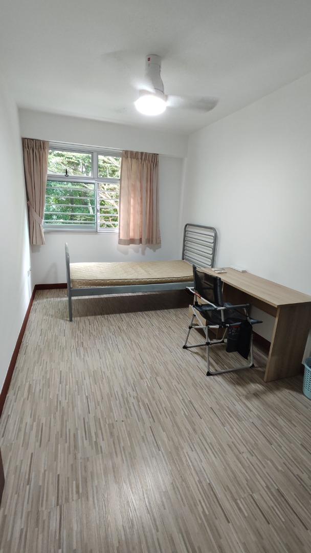 (Category: ) located in . Submitted by value_town (Listing ID 1348810843, Image 1). Description: .