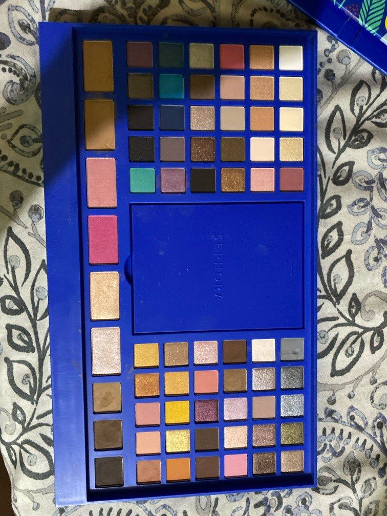 Sephora Makeup Set (Category: Makeup) located in Makati City. Submitted by L2123 (Listing ID 1348709748, Image 3). Description: Selling my Sephora Makeup Set. Item was bought in Singapore. Barely used. Just swatched some colours. Been gathering dust on my dresser that’s why Im selling it. Negotiable for sure buyers. .