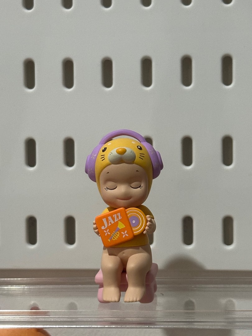 sonny angels ltm jazz brian bugs world astro ctn set, Hobbies & Toys ...