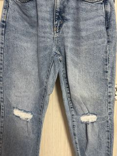 (Category: ) located in . Submitted by vanteow (Listing ID 1348628541, Image 1). Description: .