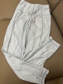 （分類：）位於 。 由 ms.hk 提交（商品編號 1348763180，圖片 1）。簡介： 。