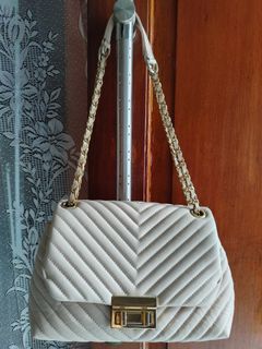 (Kategori: ) berada di . Dikirim oleh mayaa30 (ID iklan 1348730415, Gambar 1). Deskripsi: .