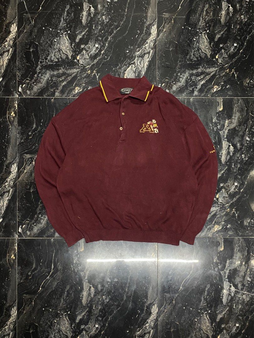 VINTAGE TUNDRA SWEATER (L on tag) (Category: Coats, Jackets and Outerwear) located in San Pablo. Submitted by genesisllo24149 (Listing ID 1348779621, Image 1). Description: VINTAGE TUNDRA SWEATER (L on tag) L-28 W-27 .