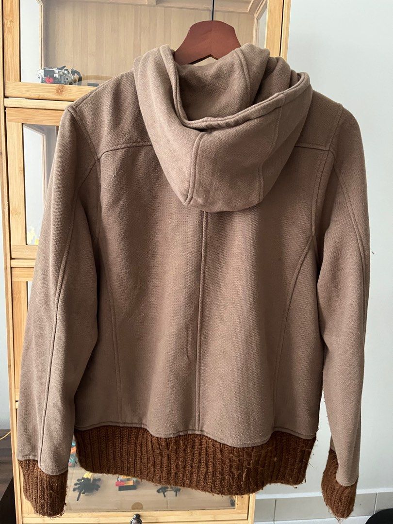 Winter jacket (Category: Coats, Jackets and Outerwear) located in Kota Bharu. Submitted by lillylils (Listing ID 1348706893, Image 2). Description: pit 20 inch labuh 25 inch.