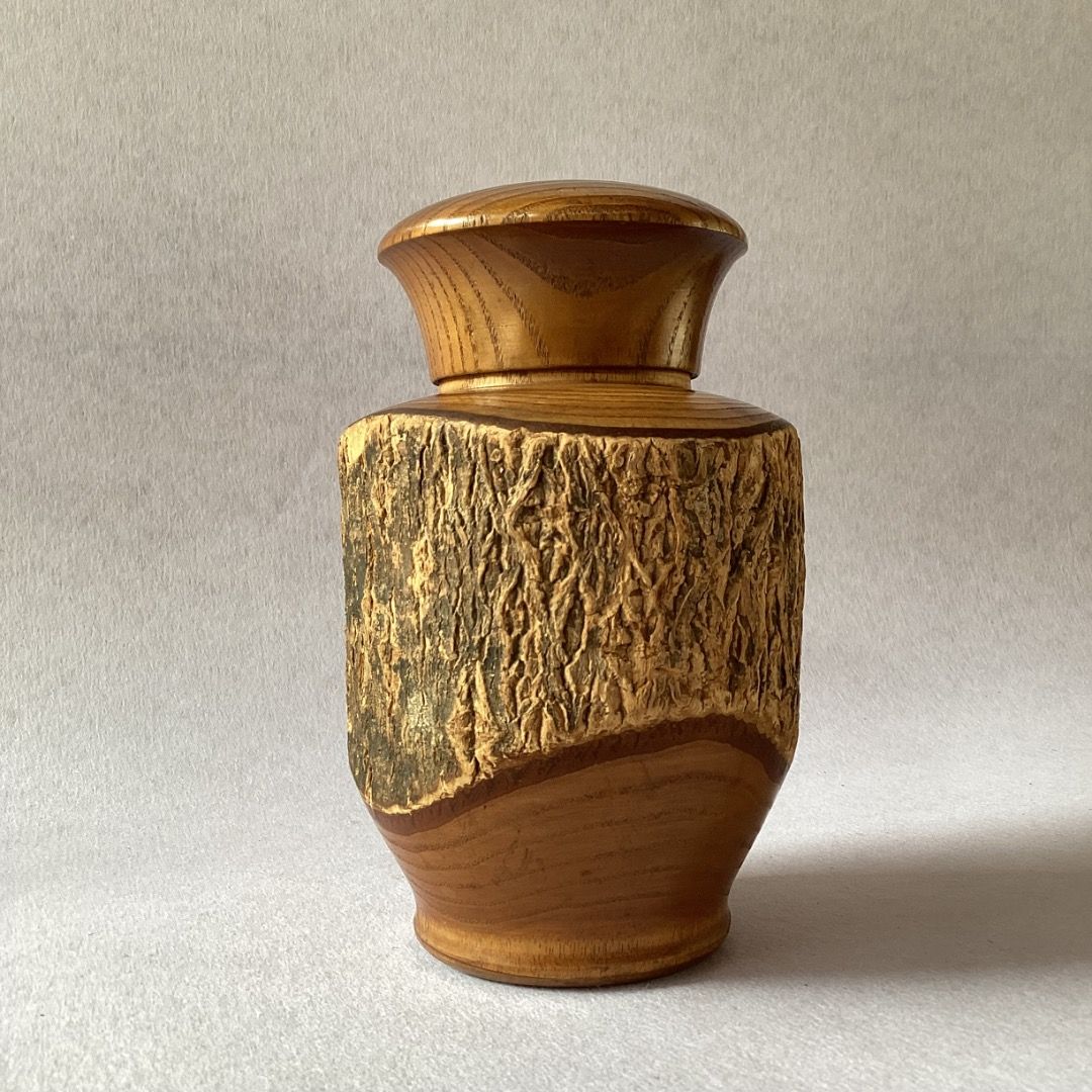 Wooden Tea Canister (Category: Coffee & Tea Tableware) located in Davao. Submitted by eclectic1925 (Listing ID 1348778298, Image 2). Description: Php520 Wooden Tea Canister H: 6.9 inches L: 4.8 inches Opening: 2.5 inches *pre-owned *scratches/sign of use Please examine photos before purchase First to pay .