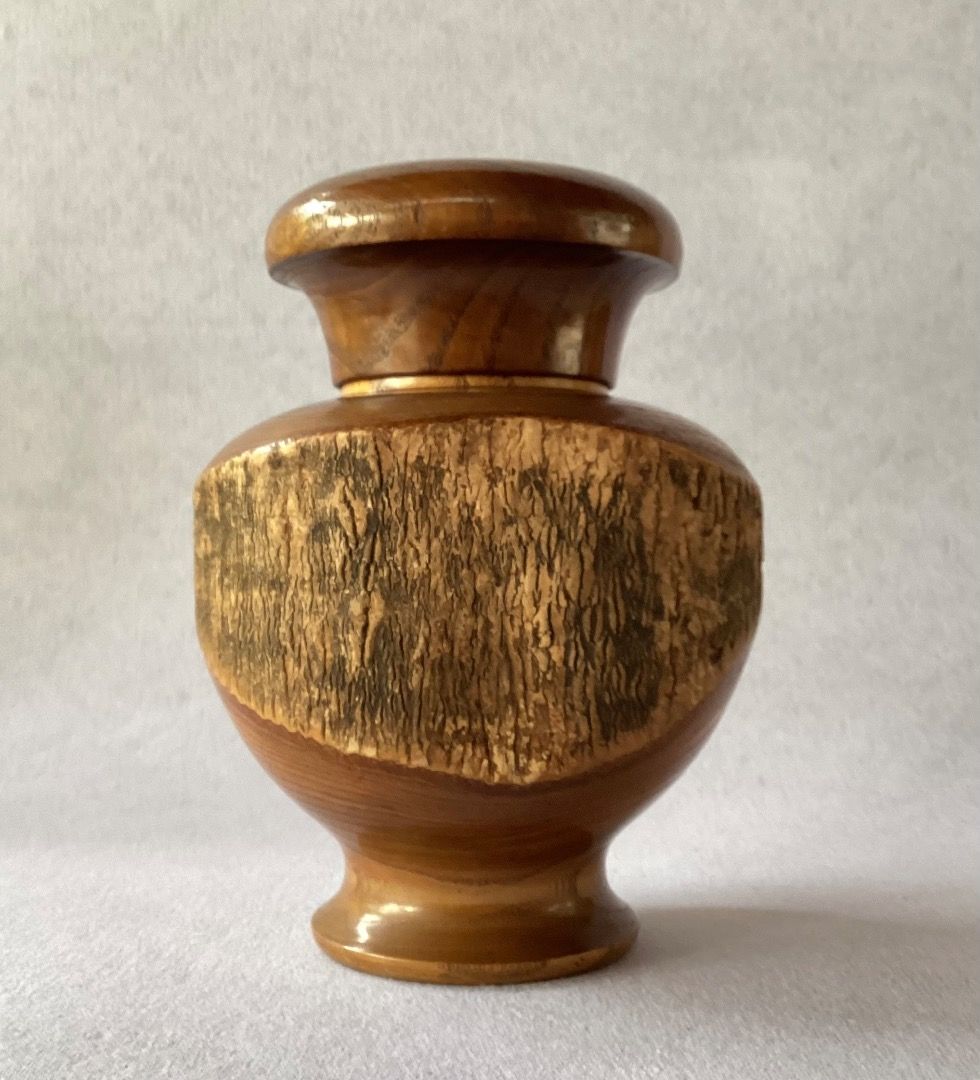 Wooden Tea Container (Category: Coffee & Tea Tableware) located in Davao. Submitted by eclectic1925 (Listing ID 1348781096, Image 1). Description: Php680 Wooden Tea Canister H: 7 inches L: 5 inches Opening: 2.4 inches *pre-owned *scratches/sign of use *Please examine photos before purchase First to pay .