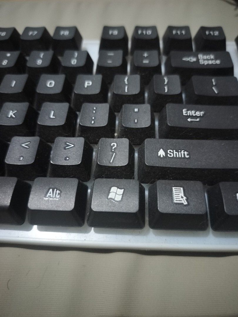 Zeus K001 Gaming keyboard with mechanical lights (Category: Computer Keyboard) located in Manila. Submitted by adydely (Listing ID 1348815831, Image 2). Description: Read this first before asking any questions - no warranty, no return/refund - rarely used keyboard, stocked for a while. expect some dust but all functions are functioning properly. - with issue, check the picture above. small dent on the wire. expect dust since this has been in a ca