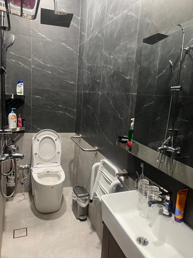 Brand new landed Room walk to Lakeside MRT   63109199246850113