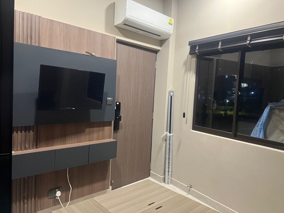 Brand new landed Room walk to Lakeside MRT   63109199246850112