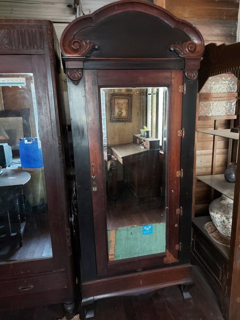 ANTIQUE NARRA CABINET APARADOR (Category: Other Home Furniture) located in Manila. Submitted by georgina123place (Listing ID 1348949797, Image 1). Description: ANTIQUE NARRA CABINET APARADOR. AUTHENTIC.