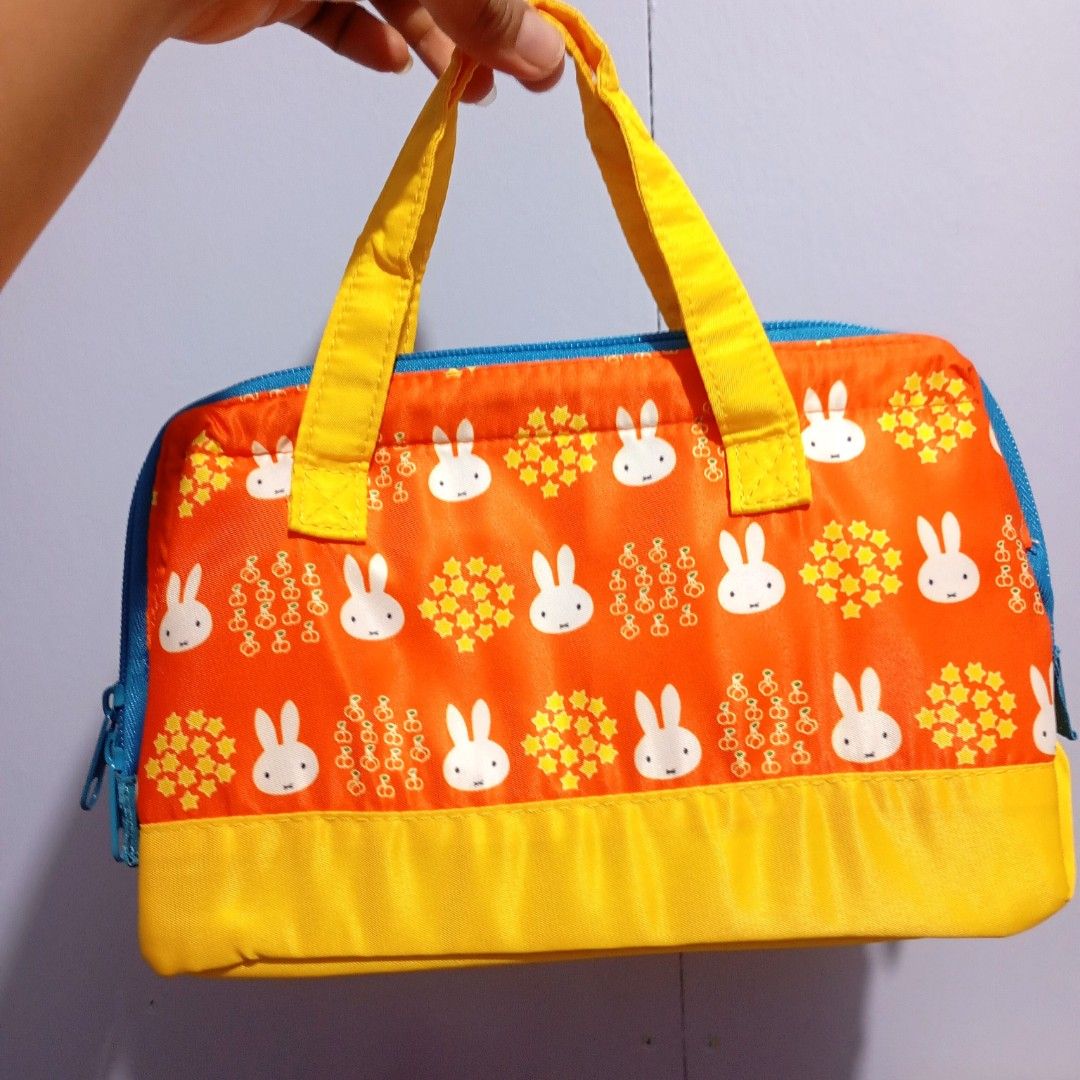 Bento MIFFY | SNOOPY Lunch Cool & Warm insulation bag (Category: Food Organization & Storage) located in Quezon City. Submitted by an.marie (Listing ID 1348929146, Image 2). Description: FIXED PRICE Direct purchased from japan Sealed with tag It also comes with a mesh pocket for keeping coolant. Convenient size for a lunch box and bottle together Slightly larger lunch bag. Convenient for everyday use for a short trip & for small items such as wal