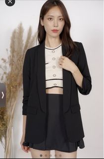 (Category: ) located in . Submitted by wardrobeclearancesales (Listing ID 1348960174, Image 1). Description: .