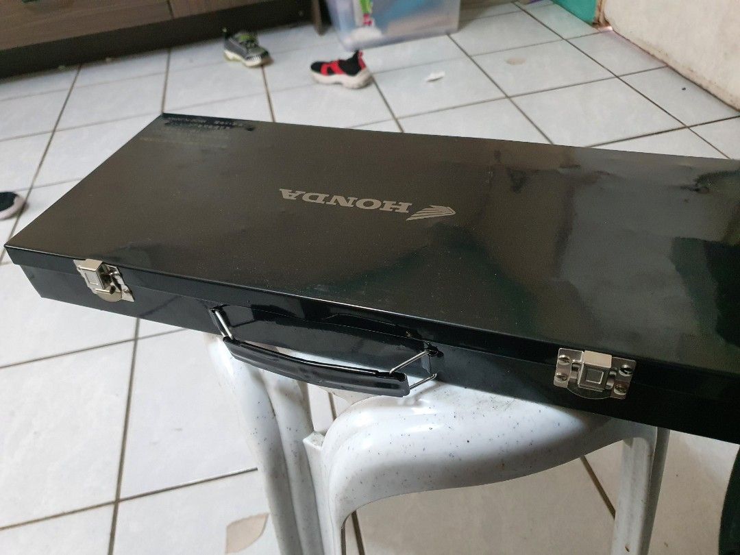 BRAND NEW JAPAN HONDA TOOLSET (Category: Construction Tools & Equipment) located in Lapu Lapu. Submitted by watchenthusiast4444 (Listing ID 1348884124, Image 2). Description: FROM JAPAN ORIG HONDA RACHET SET 1/2 DRIVE FROM 10MM TO 32MM SIZE VERY RARE HAVENT SEEN ANYWHERE THE SAME AS THIS FOR HONDA ENTHUSIAST.