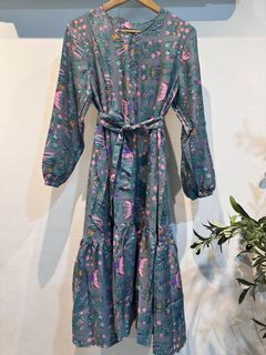 (Category: ) located in . Submitted by iloveshoppiiiing (Listing ID 1348910413, Image 1). Description: .