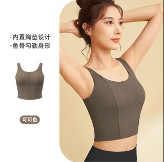 (Category: ) located in . Submitted by bsj.clothes (Listing ID 1348982409, Image 1). Description: .