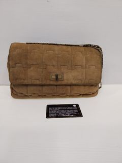 (Kategori: ) berada di . Dikirim oleh lavivace_123 (ID iklan 1348896876, Gambar 1). Deskripsi: .