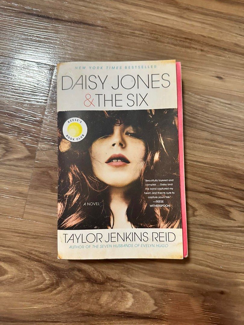 Daisy Jones and the Six (Category: Storybooks) located in Manila. Submitted by 13th_form (Listing ID 1348940368, Image 1). Description: .