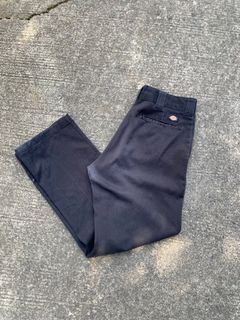 (Category: ) located in . Submitted by day_thrifting (Listing ID 1348859031, Image 1). Description: .