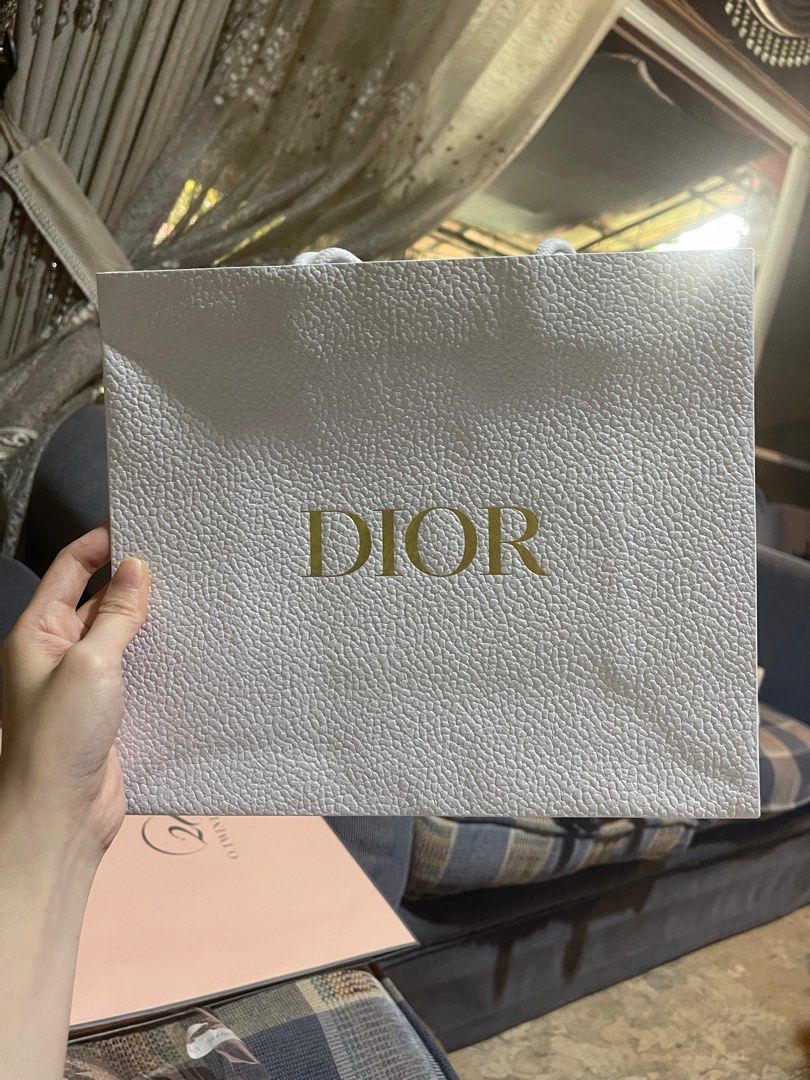 Dior paperbag original large (Category: Luxury Accessories) located in Quezon City. Submitted by yGGGG (Listing ID 1348878530, Image 1). Description: Dior paperbag all original 500 per piece.