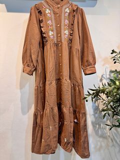 (Category: ) located in . Submitted by iloveshoppiiiing (Listing ID 1348900392, Image 1). Description: .