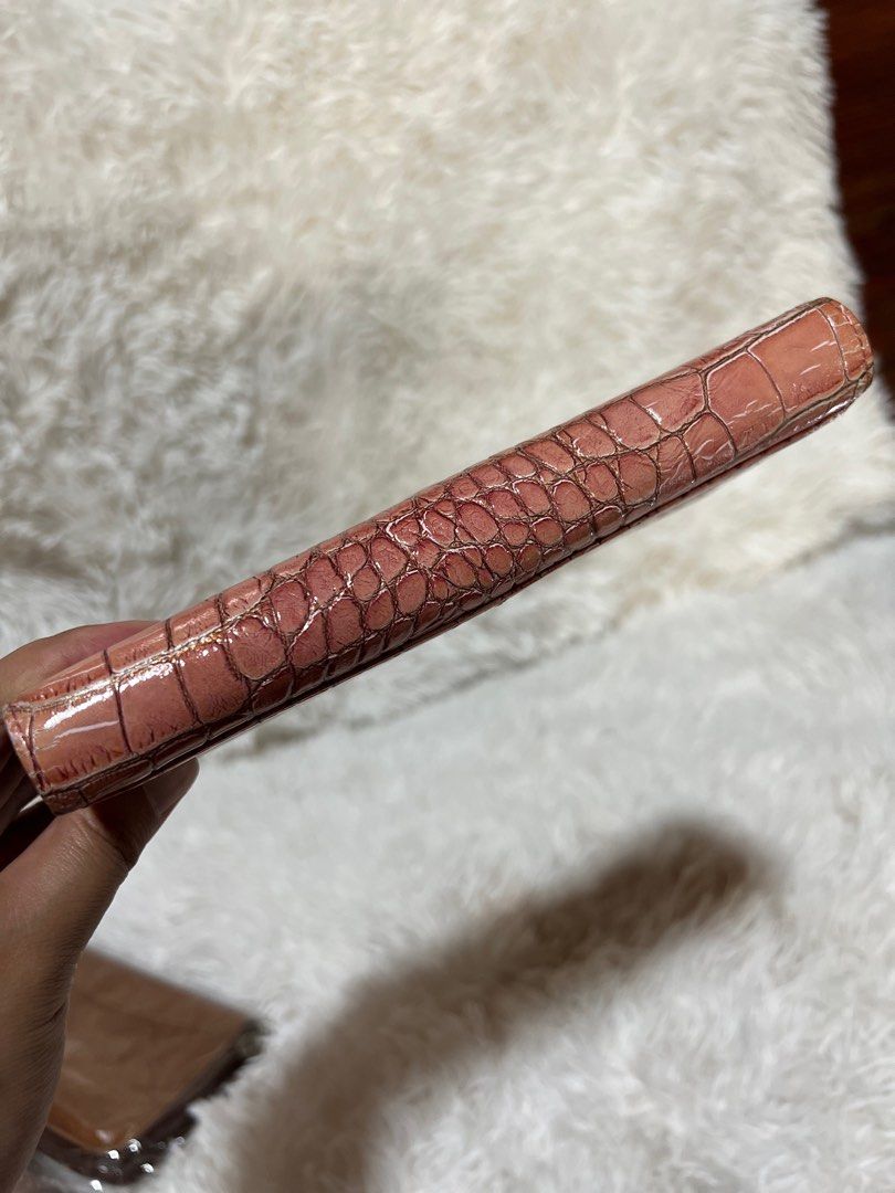 Esquire Pink Crocodile Wallet (Category: Luxury Bags & Wallets) located in Baguio. Submitted by mischasboutique (Listing ID 1348827932, Image 2). Description: Light signs of use.