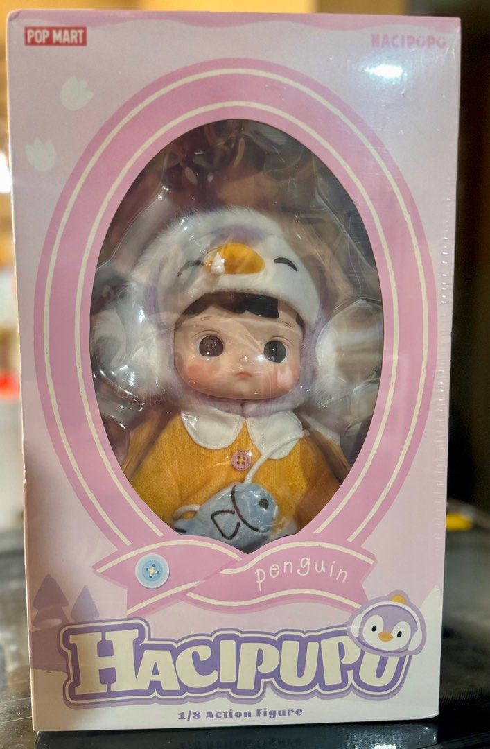 Hacipupu Penguin (Sealed) Figure/Doll (Category: Designer & Blind Box Toys) located in Taguig. Submitted by harlanus (Listing ID 1348889301, Image 1). Description: Taguig Area +SF Gcash or Bank transfer ok!.