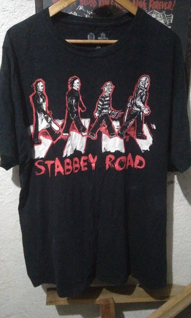 Horror tee (Category: Tshirts & Polo Shirts ) located in Naga. Submitted by fajardoaj4103 (Listing ID 1348940333, Image 1). Description: get down art/church horror printed tag (search niyo nalang) big 4 horror stabbers and characters (the Beatles Abbey road parody) size xl 24x30 no issue labhan niyo nalang 800.
