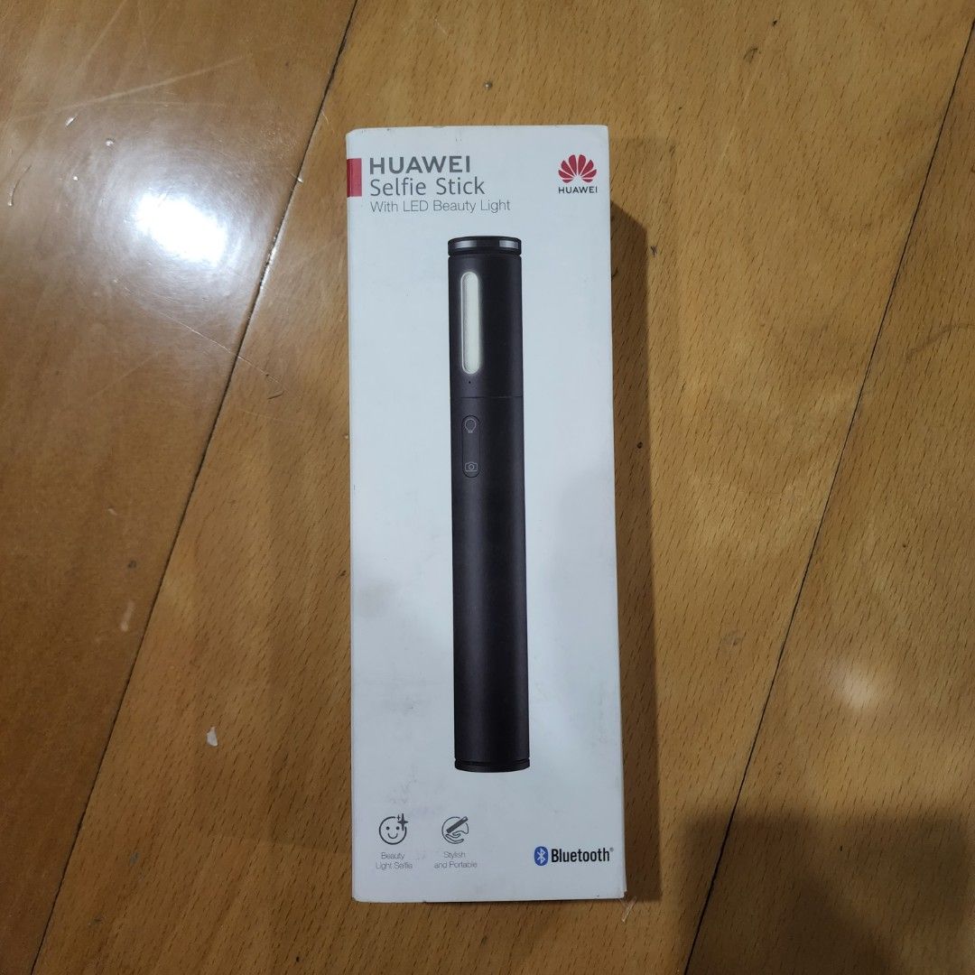 Huawei Selfie Stick with LED Beauty Light (Category: Mounts & Holders) located in Quezon City. Submitted by mooneon (Listing ID 1348955819, Image 1). Description: .