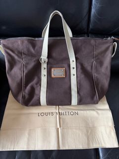 (Category: ) located in . Submitted by preloved_2_reloved (Listing ID 1348874937, Image 1). Description: .