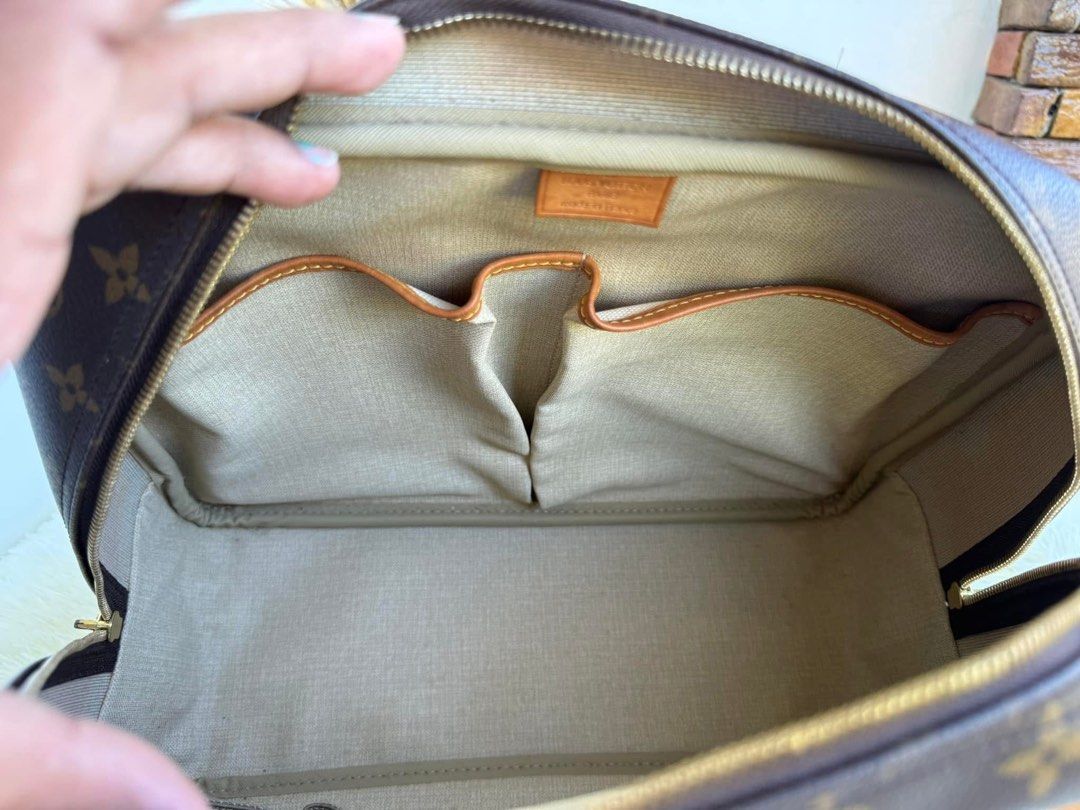 Lv deauville (Category: Luxury Bags & Wallets) located in Santa Ana. Submitted by astonandariana (Listing ID 1348944111, Image 2). Description: .