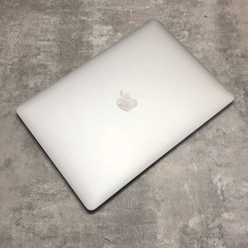 澄橘』Macbook PRO 13 2022 M2 8C10G/8G/512GB 銀《3C租借歡迎折抵》A73912, 電腦及科技產品,  桌上電腦或筆記型電腦在旋轉拍賣