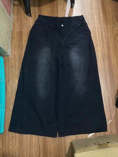 (Category: ) located in . Submitted by sevennn1 (Listing ID 1348935743, Image 1). Description: .