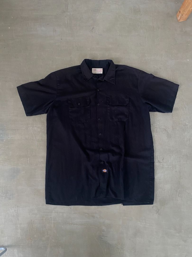 Oversized Dickies Button Down Polo (Category: Tshirts & Polo Shirts ) located in Bacolod City. Submitted by found.objects (Listing ID 1348878086, Image 2). Description: Flaw: small holes po sa likod near the hem fits M(oversized)-XL.