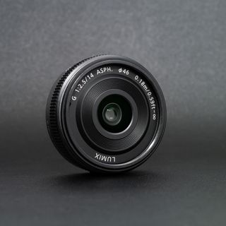 由 camera-king (刊登 ID 1348887953，圖片 1) 提交，位於 的 (類別：)，說明：。