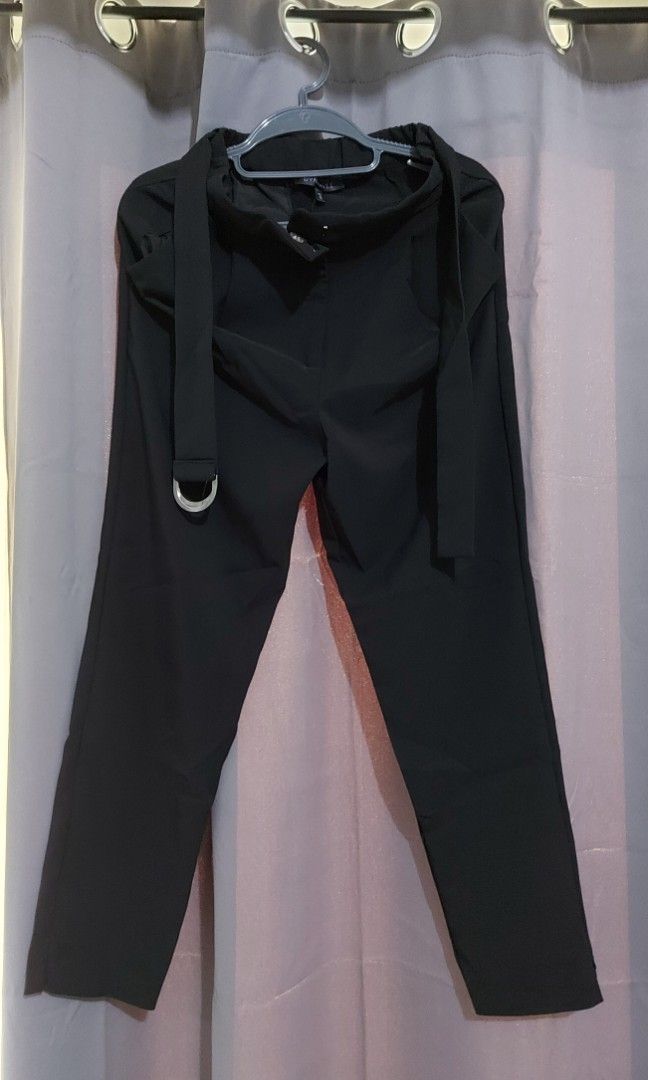 Pencil cut pants for women (Category: Other Bottoms) located in Makati City. Submitted by jamseph19 (Listing ID 1348959094, Image 1). Description: For sale! Pencil cut Pants for Women Highwaist pants Can be used as office pants Brand: Dynamite Color: black Quality fabric, semi-stretch 249 pesos only no flaws *ALL ACTUAL PHOTOS ARE ALREADY POSTED* Fits 26-28 waistline Length: 37.5 inches Location: Shaw Blvd Mandaluyong Payment options: BDO BPI GCa