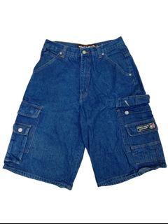 (Category: ) located in . Submitted by capiksellingstuff (Listing ID 1348909054, Image 1). Description: .