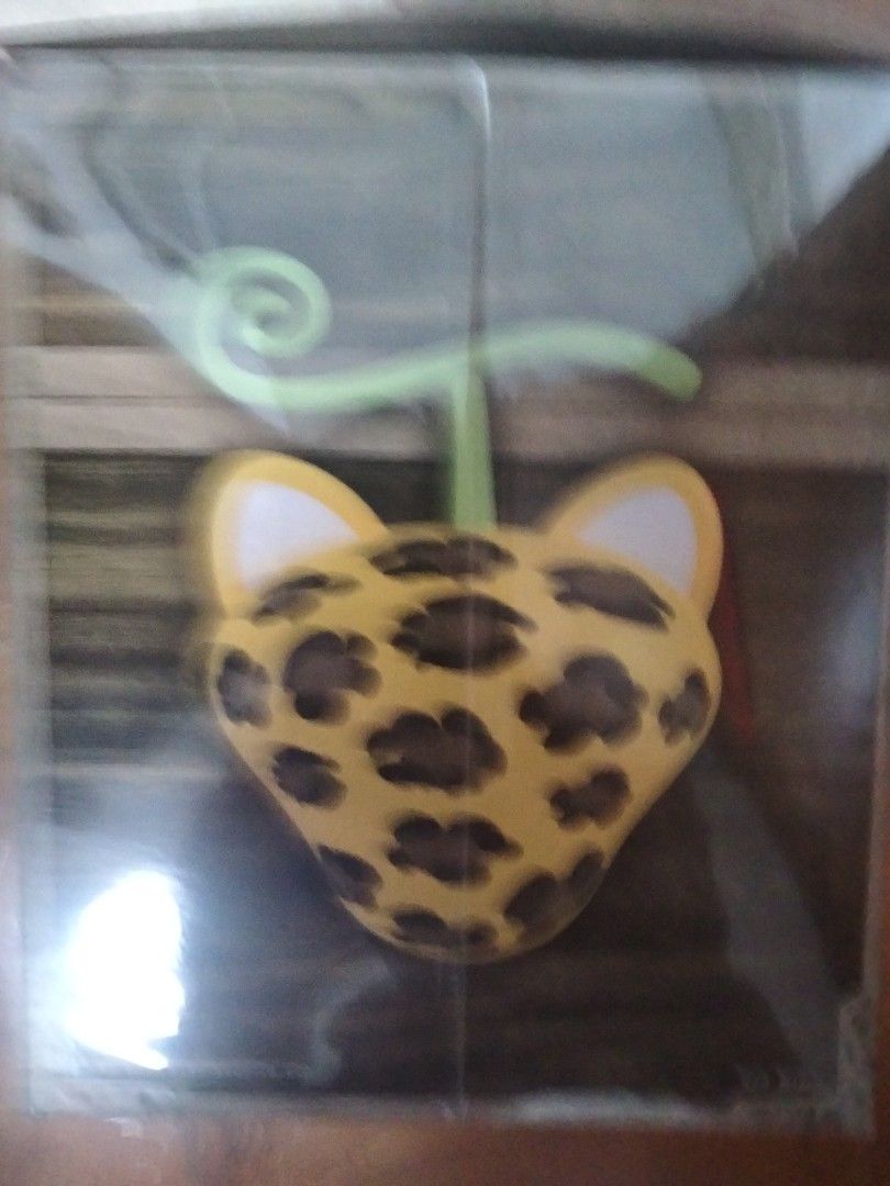 Rob Lucci devil fruit (Category: J-Wave Merchandise) located in Singapore. Submitted by traft_san (Listing ID 1348947351, Image 2). Description: WTS for $10.
