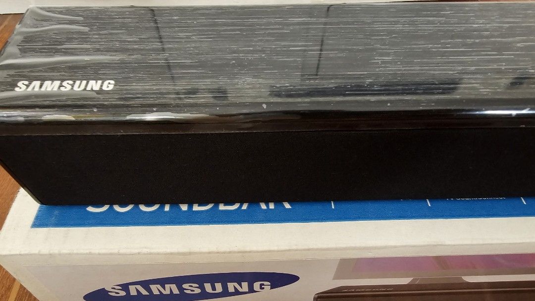 Samsung Soundbar HW-J250 (Category: Soundbars, Speakers & Amplifiers) located in Las Pinas. Submitted by fohngee (Listing ID 1348887502, Image 3). Description: Samsung Soundbar HW-J250 complete package Includes: - Box - Manual/Paperwork - Power adapter - Optical cable - Remote control - USB dongle adapter - Wall mount kit (unused) Top sticker still intact. No visible dents or scratches. Purchased in early 2019 with receipt ~6k new. Connectivity: 