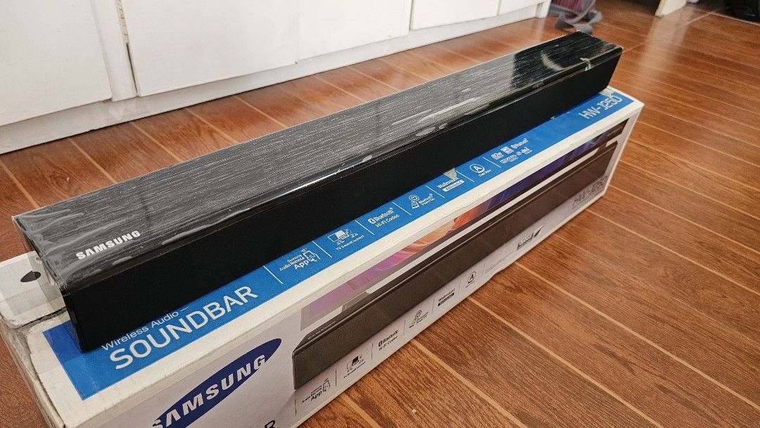 Samsung Soundbar HW-J250 (Category: Soundbars, Speakers & Amplifiers) located in Las Pinas. Submitted by fohngee (Listing ID 1348887502, Image 1). Description: Samsung Soundbar HW-J250 complete package Includes: - Box - Manual/Paperwork - Power adapter - Optical cable - Remote control - USB dongle adapter - Wall mount kit (unused) Top sticker still intact. No visible dents or scratches. Purchased in early 2019 with receipt ~6k new. Connectivity: 