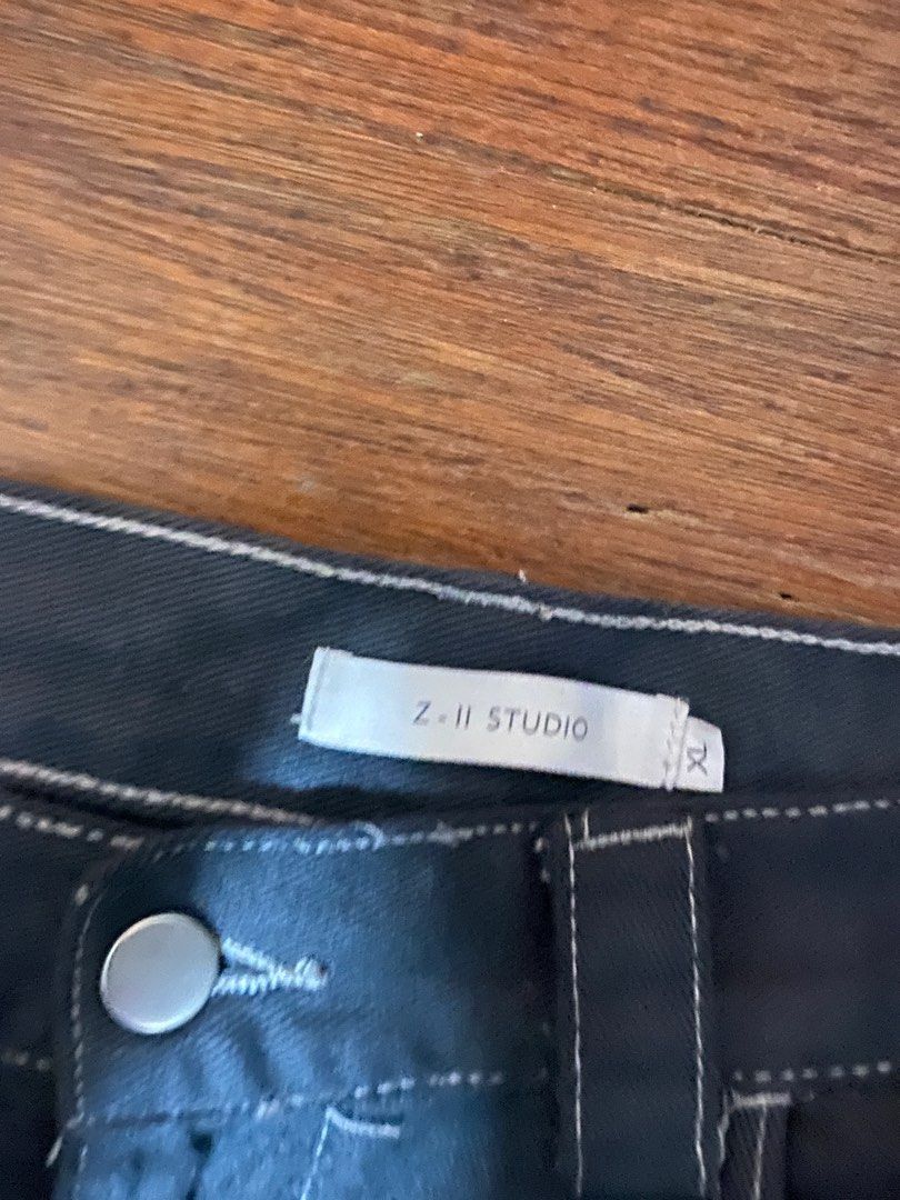 SUPER WIDE LEG PANTS (JNCO ALT) (Category: Jeans) located in Manila. Submitted by adamson17 (Listing ID 1348881339, Image 3). Description: Waist-32 Length-42 Leg opening- 15 Thigh- 16.