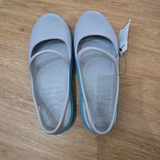 (Category: ) located in . Submitted by socknshoe (Listing ID 1348836738, Image 1). Description: .