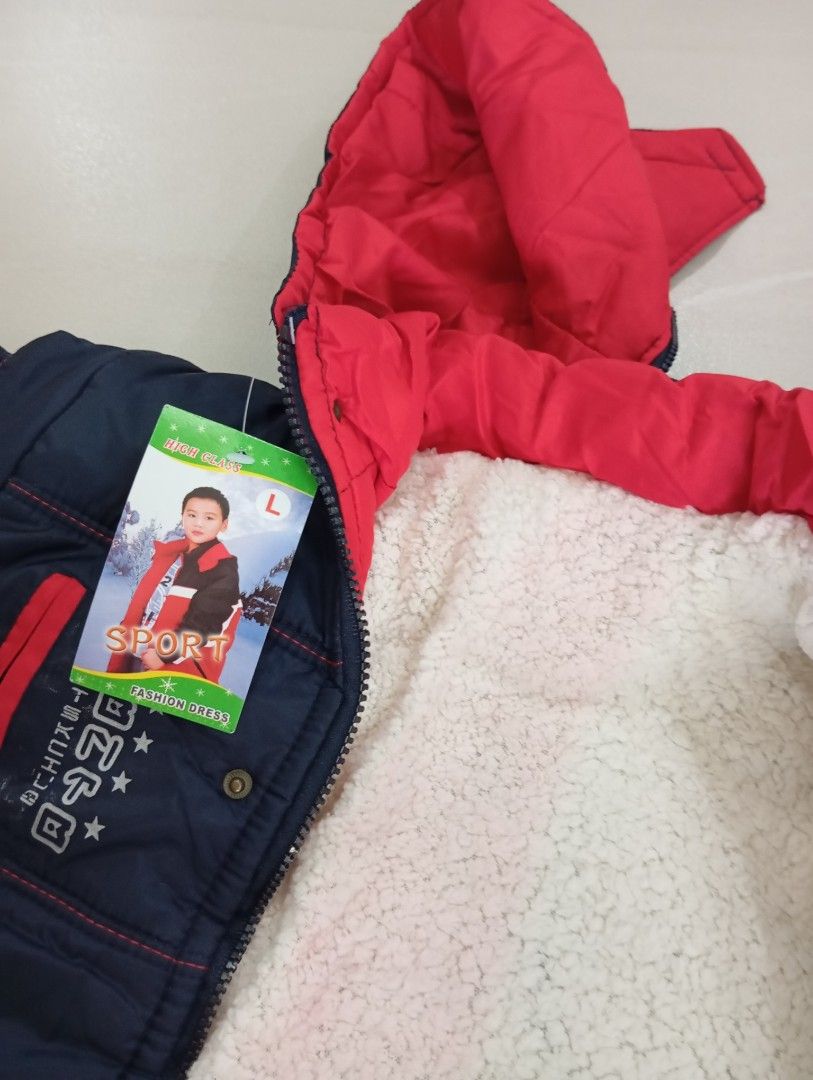 Winter Jacket (Category: Babies & Kids Fashion) located in Singapore. Submitted by yjsales (Listing ID 1348839253, Image 5). Description: 1) Northern Blue Black/ Lime Green 10-12 lightly worn ptp 50cm $12 2) Blue/Red Size L Ptp 39cm Never Worn /With Tag Inner Fleece $15 3) Maroon size 140 Ptp 42cm Bossini Kids Lightly used $10.
