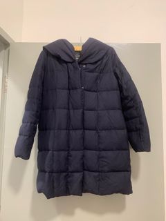 (Category: ) located in . Submitted by clearwardrobe165 (Listing ID 1348944128, Image 1). Description: .