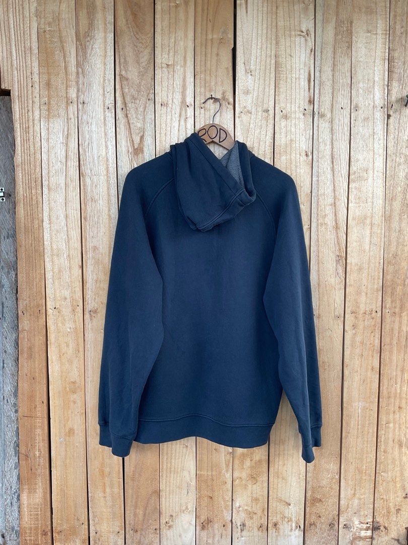 Y2K Nike Spellout Hoodie (Category: Coats, Jackets and Outerwear) located in Ozamiz City. Submitted by thriftfarer (Listing ID 1348826165, Image 2). Description: Y2K Nike Spellout Hoodie size L on tag 23x29 condition: 9.3/10 color rate: 9/10 issue: maliit na paint stain (last pic).