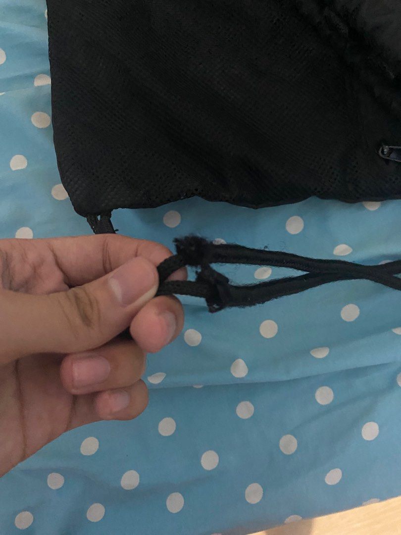 4ATHLTS Gym Bag Adidas (Category: Belt bags, Clutches and Pouches) located in Cagayan de Oro. Submitted by yassi_up (Listing ID 1349143662, Image 3). Description: Issue: sling issue (Slightly negotiable).