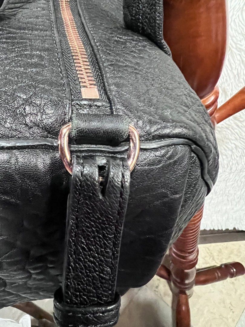 Alexander Wang Black Rocco (Category: Luxury Bags & Wallets) located in Baguio. Submitted by mischasboutique (Listing ID 1349017712, Image 3). Description: Genuine Leather Rose gold hardwares With sling Very minimal signs of use.