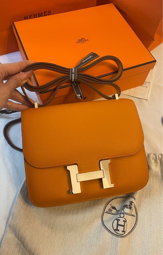 Authentic Hermes Constance 18 Apricot Evercolor PHW Palladium Hardware (Category: Shoulder Bags) located in Manila. Submitted by luxeauthentics (Listing ID 1349031245, Image 1). Description: Used twice Stamp Y- year 2020 No flaw only barely visible hairline on the hardware With dustbag, box, receipt and entrupy More photo’s upon request for serious buyers.
