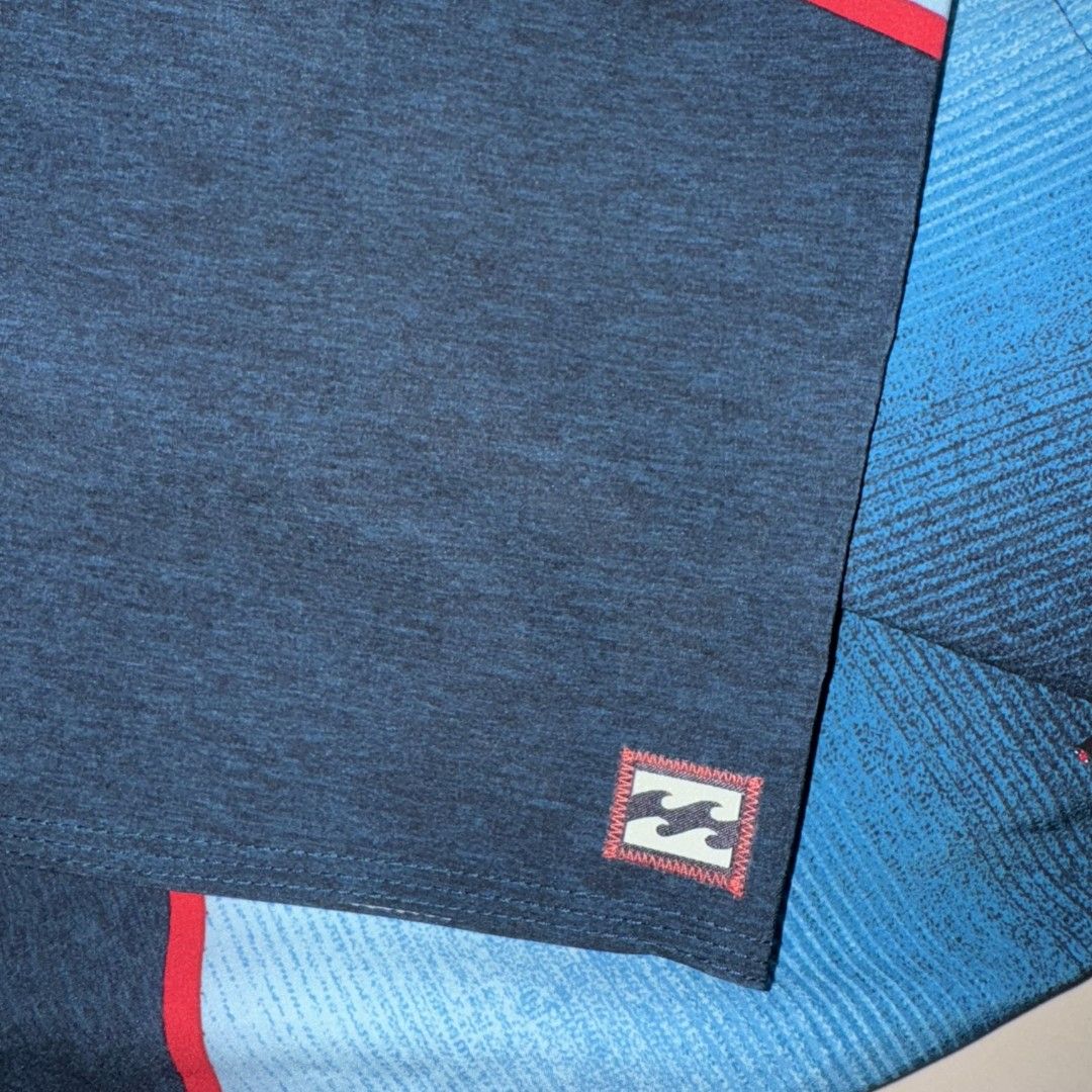 Billabong (Category: Swim Trunks & Board Shorts) located in General Santos City (Dadiangas). Submitted by byph_ (Listing ID 1349102344, Image 2). Description: BRAND NEW NO ISSUE ADD SF SA MALAYO MEET UP IF WITHIN MY LOC.