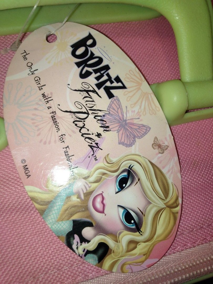 BRATZ Stroller Bag (Category: Strollers) located in Davao. Submitted by jeffsantos (Listing ID 1349157840, Image 2). Description: Authentic and brand new.